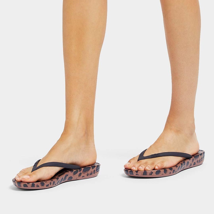 Fitflop IQUSHION Leopard-Print Ergonomic Flip-Flops Leopard