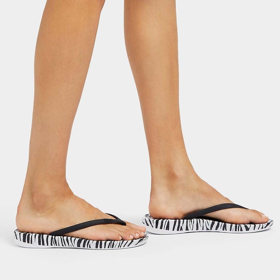 Fitflop IQUSHION Zebra-Print Ergonomic Flip-Flops Zebra