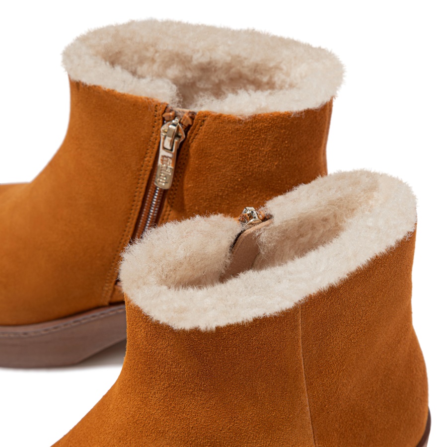 Fitflop PILAR Shearling-Lined Suede Platform Ankle Boots Light Tan