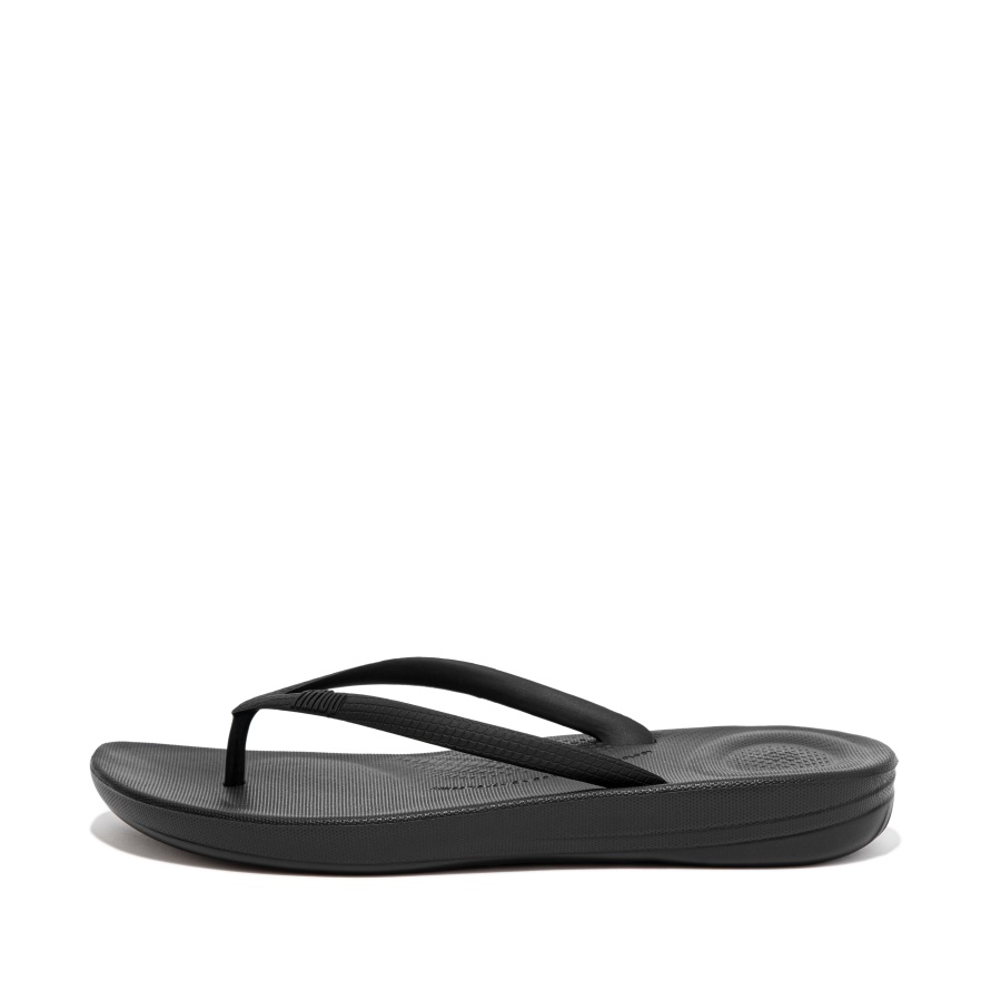 Fitflop iQUSHION Ergonomic Flip-Flops All Black