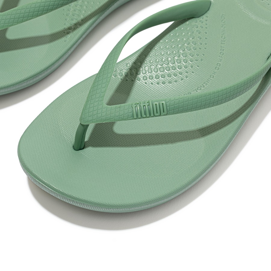 Fitflop iQUSHION Ergonomic Flip-Flops Bay Green