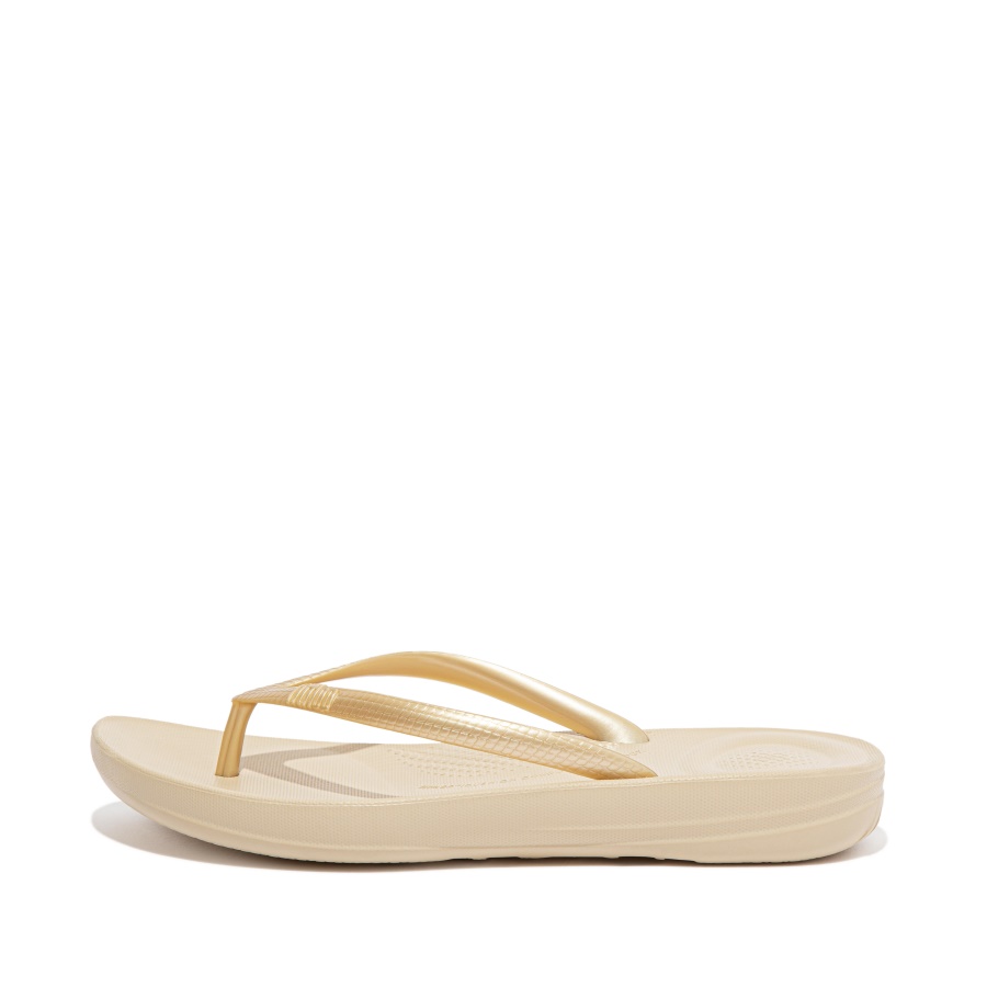 Fitflop iQUSHION Ergonomic Flip-Flops Gold