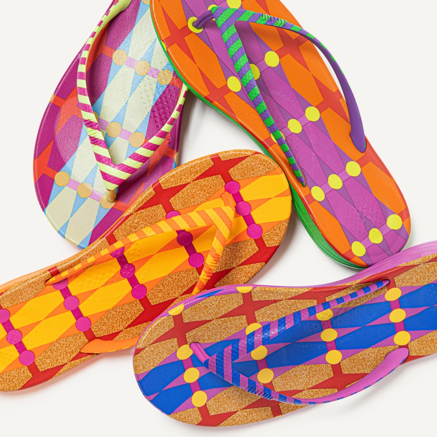 Fitflop iQUSHION X YINKA ILORI Flip-Flops Green-Lilac